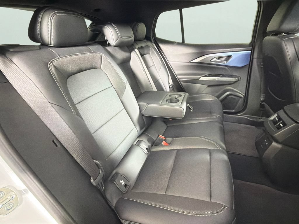 Certified 2024 Chevrolet Equinox EV LT FWD image 30