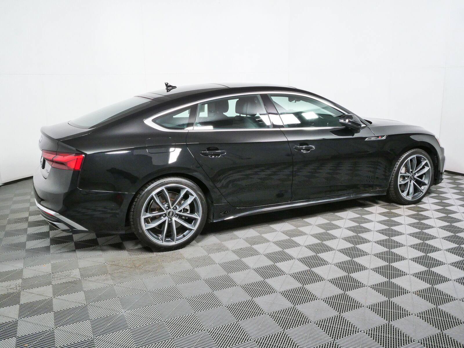 Used 2024 Audi A5 2.0T Premium Plus w/ Premium Plus AWD/4WD image 2