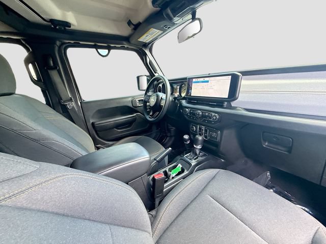 Used 2025 Jeep Gladiator Sport AWD/4WD image 26