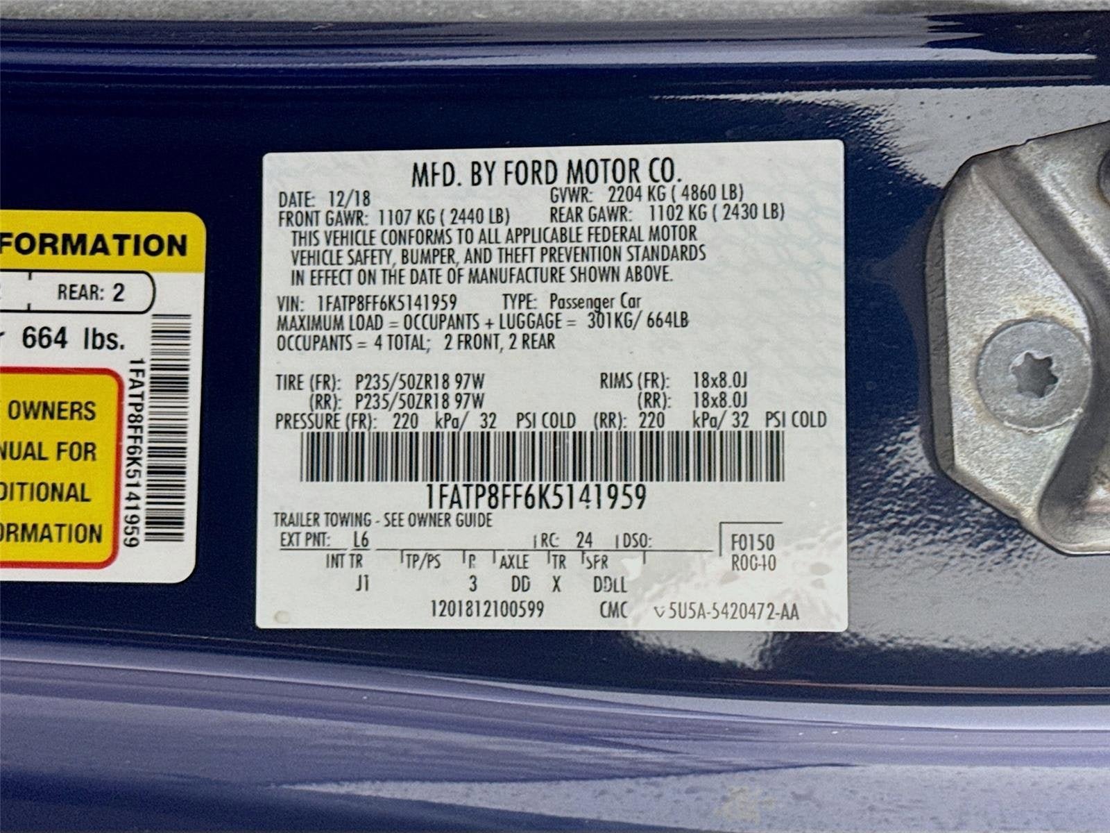 Used 2019 Ford Mustang GT Premium w/ Carbon Sport Interior Package RWD image 28