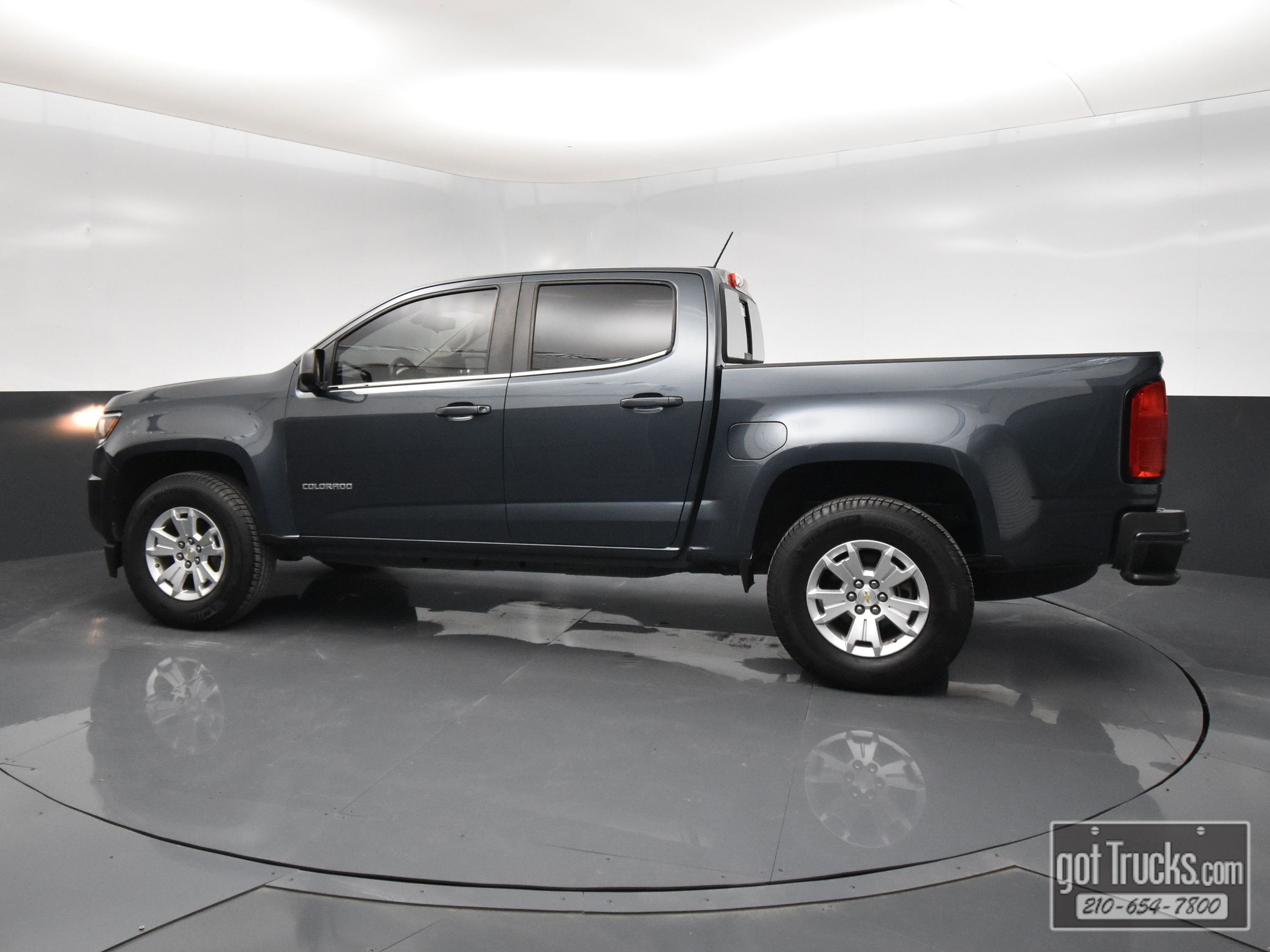 Used 2020 Chevrolet Colorado LT w/ LT Convenience Package RWD image 3