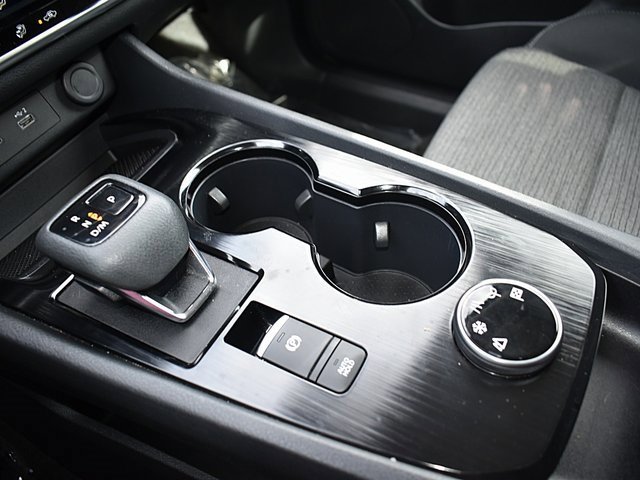 Used 2022 Nissan Rogue SV image 36