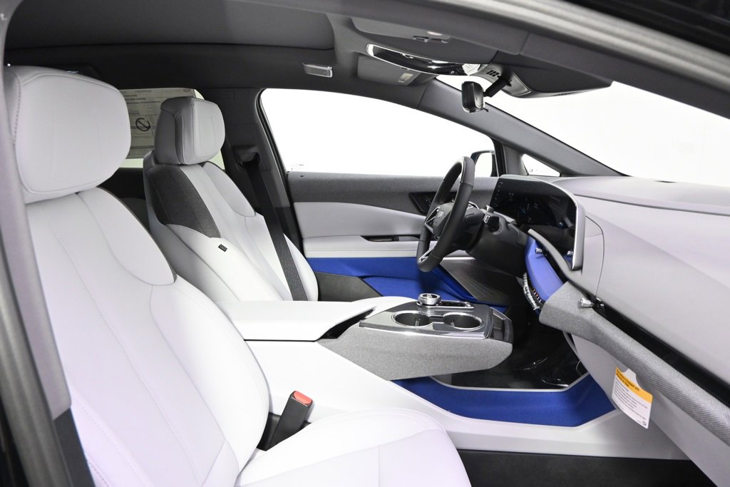 New 2025 Cadillac Optiq Sport 1 image 15