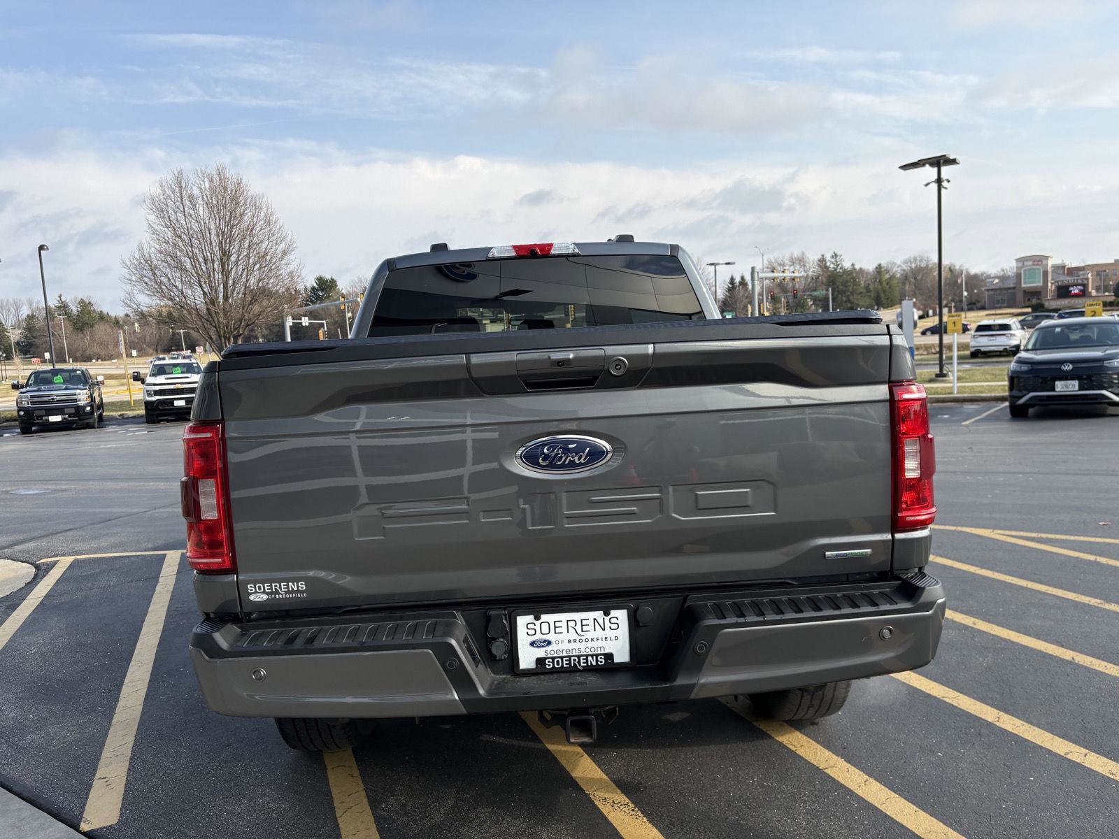 Certified 2022 Ford F150 XLT w/ Equipment Group 302A High image 5