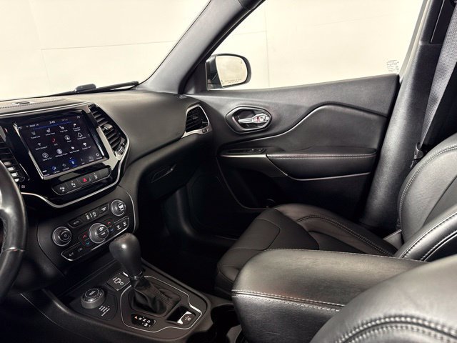 Used 2021 Jeep Cherokee High Altitude AWD/4WD image 30