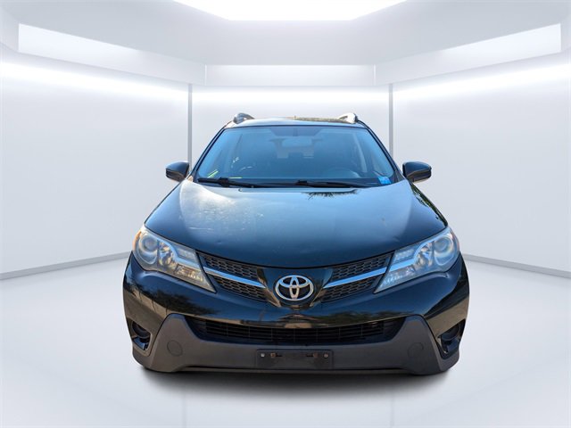 Used 2015 Toyota RAV4 LE image 9