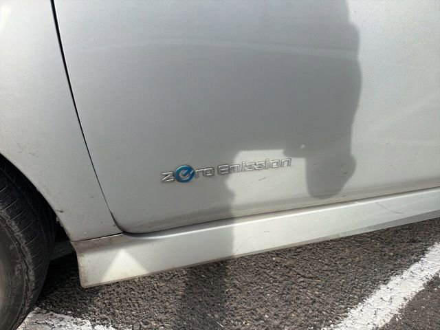 Used 2019 Nissan Leaf SL FWD image 4