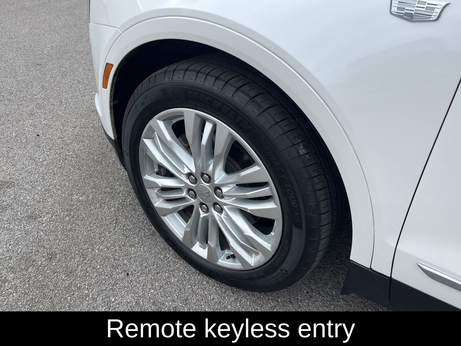 Used 2019 Cadillac XT5 Premium Luxury image 10