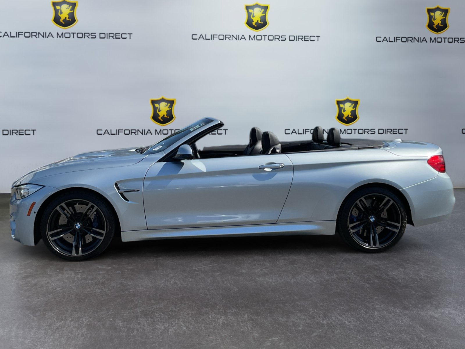 Used 2016 BMW M4 Convertible RWD image 8