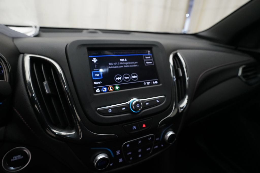 Used 2023 Chevrolet Equinox RS AWD/4WD image 6