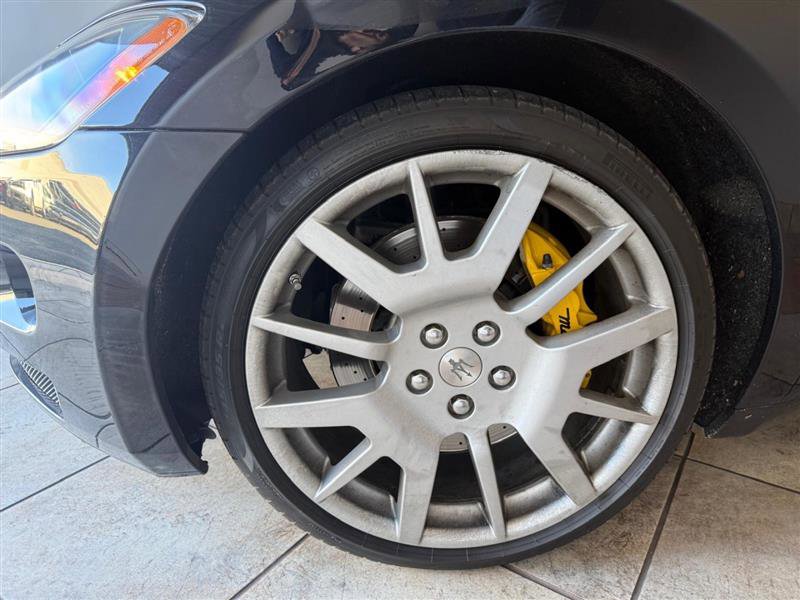 Used 2010 Maserati GranTurismo Convertible RWD image 11