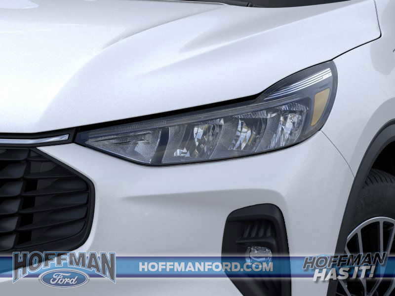 New 2025 Ford Escape SE w/ Class II Trailer Tow Package image 18