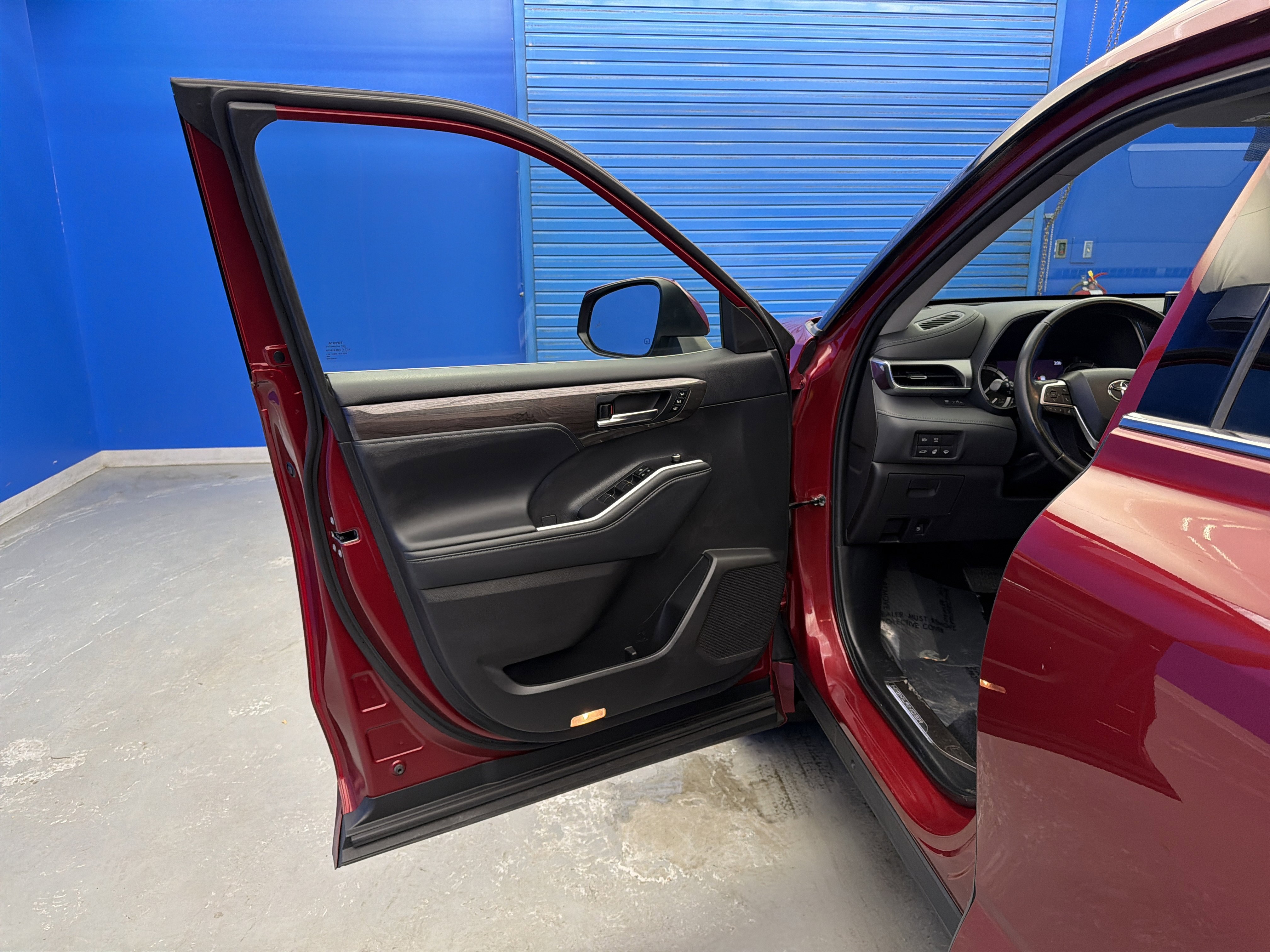 Used 2022 Toyota Highlander Platinum image 10