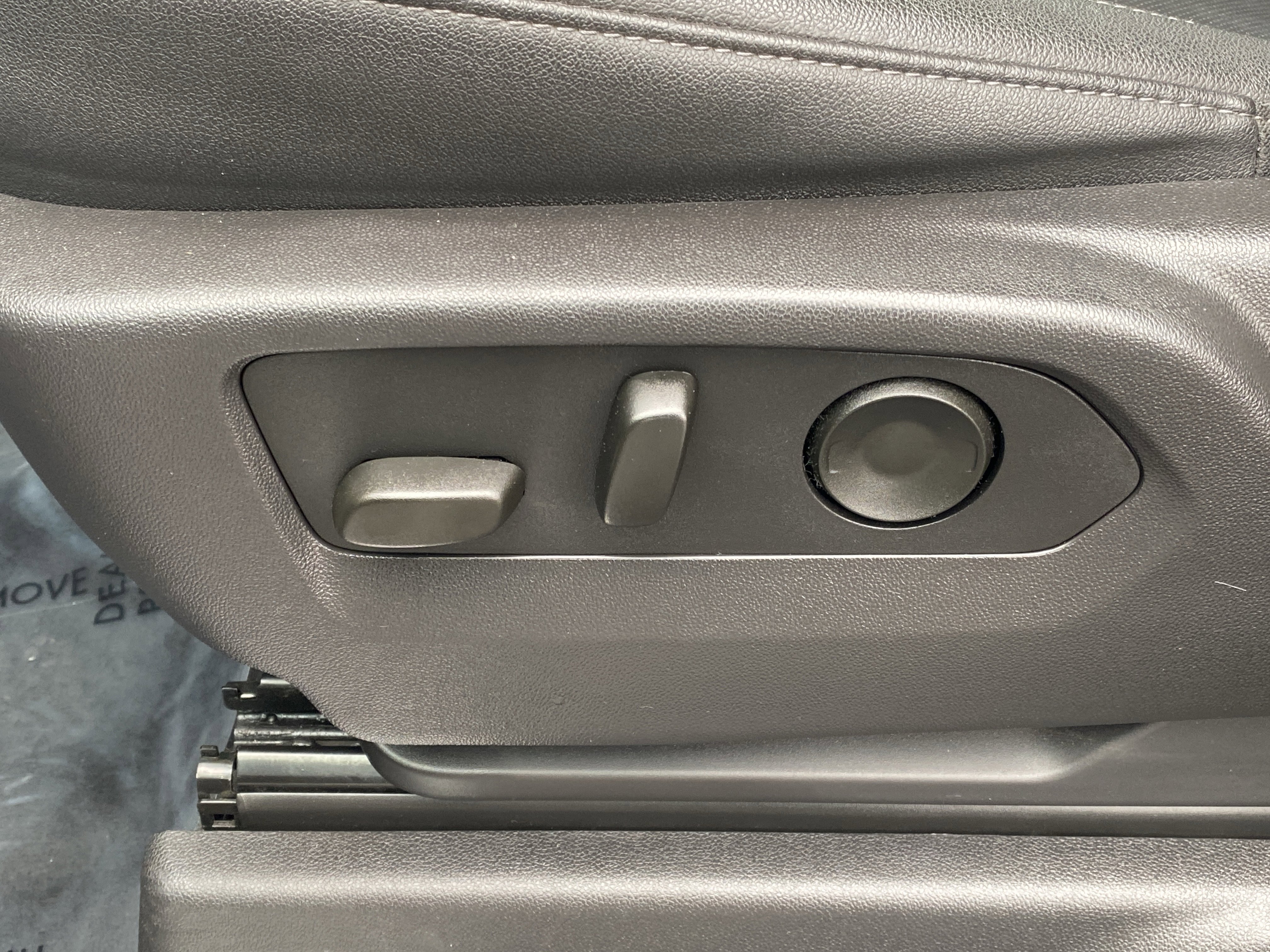 Used 2024 GMC Sierra 1500 SLT image 17