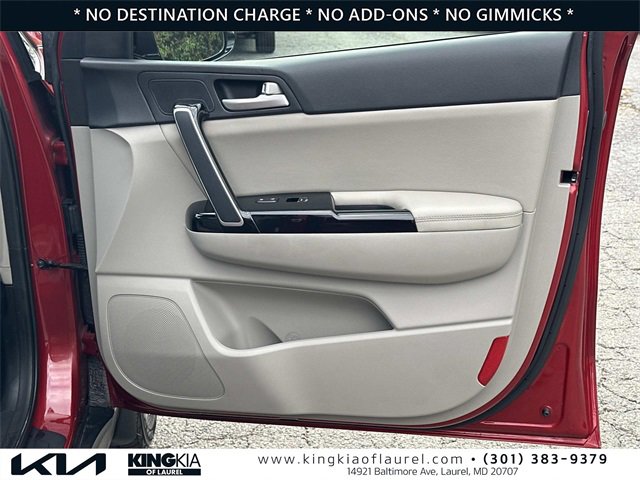 Used 2020 Kia Sportage EX image 16