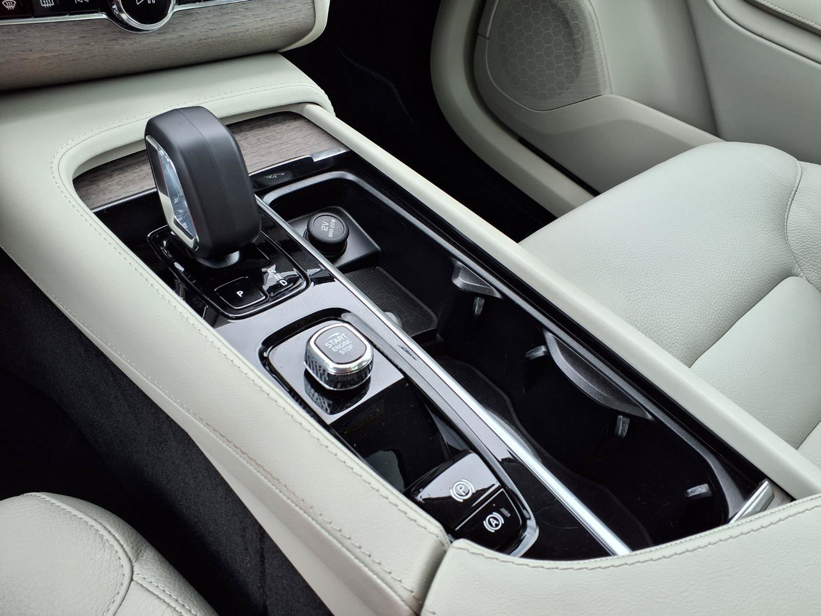 Certified 2023 Volvo XC90 B6 Plus AWD/4WD image 26
