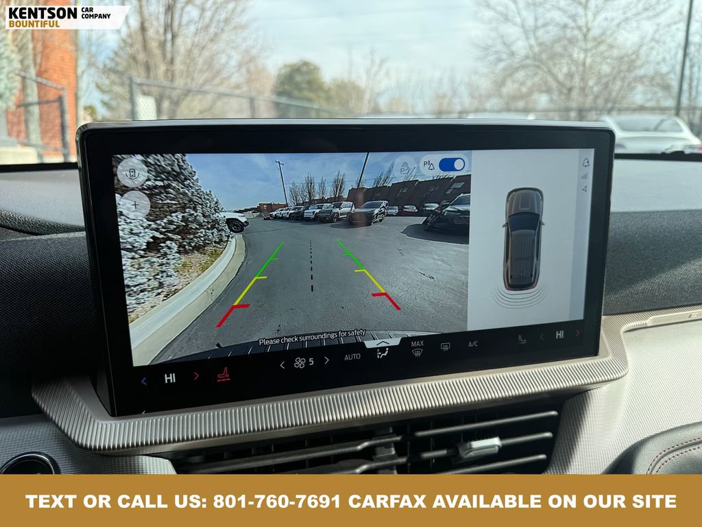 Used 2025 Ford Explorer Active image 27