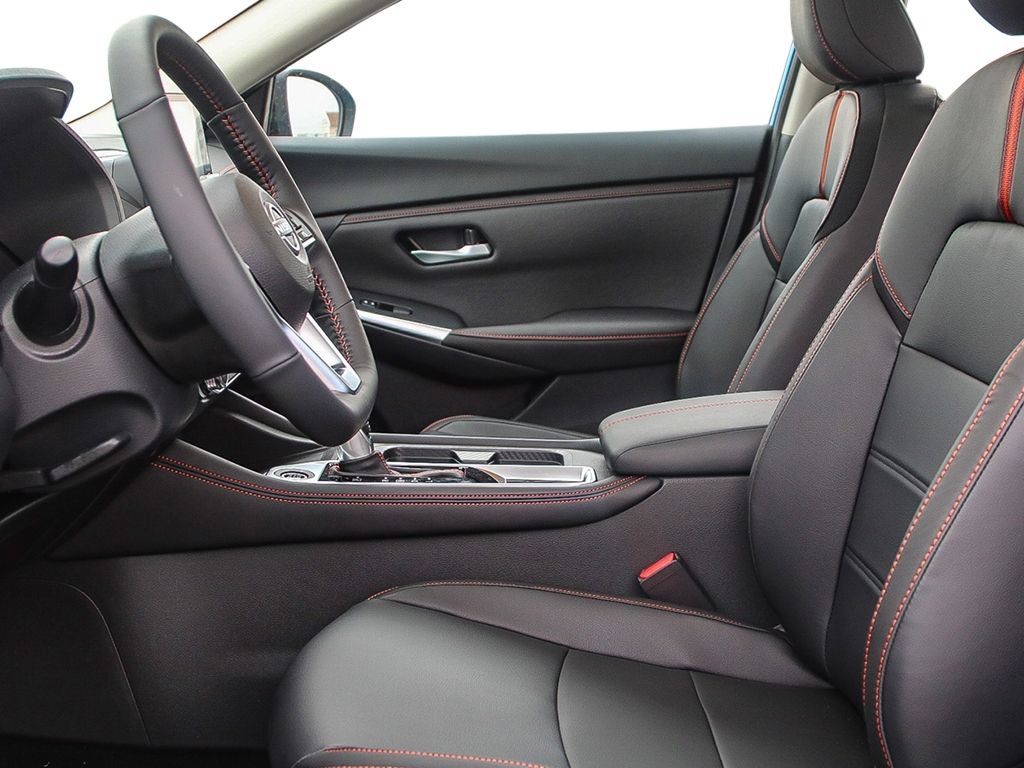 New 2025 Nissan Sentra SR w/ SR Premium Package FWD image 10