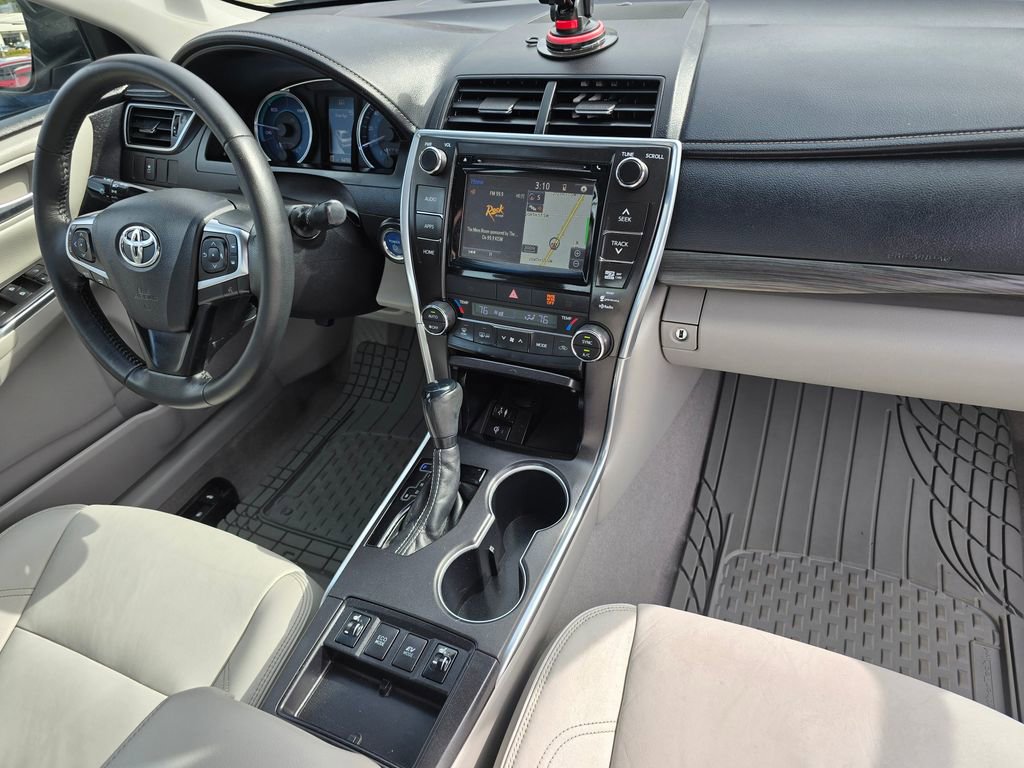 Used 2015 Toyota Camry XLE FWD image 11