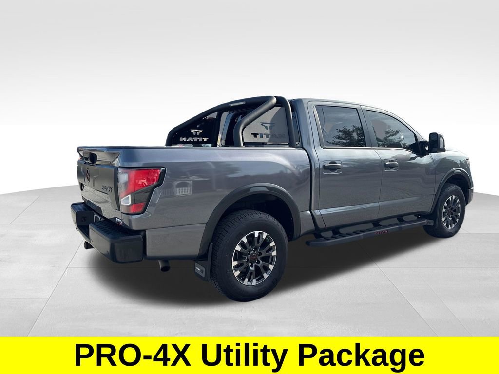 Used 2024 Nissan Titan PRO-4X w/ Pro-4x Convenience Package image 6