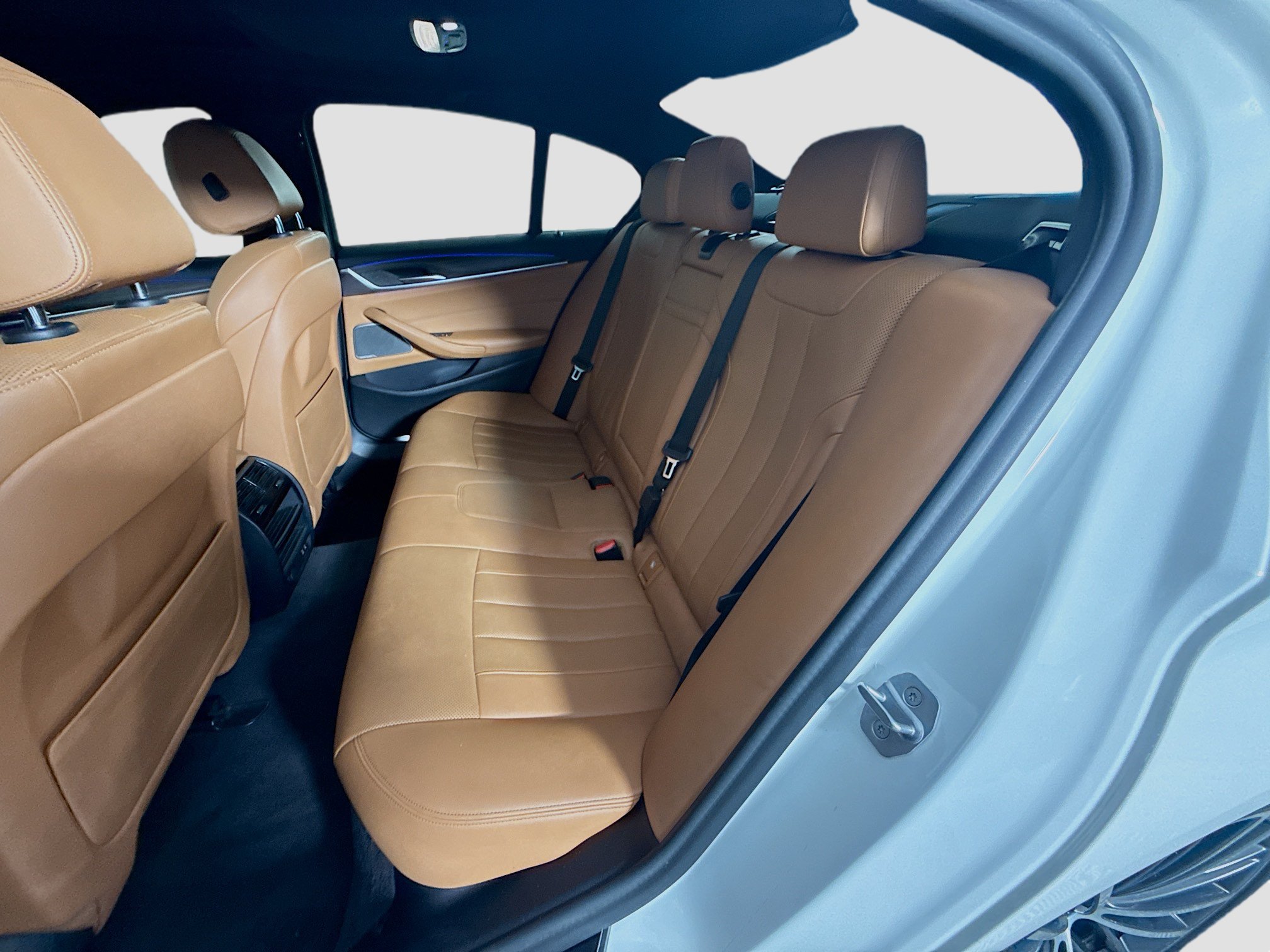 Used 2021 BMW 530i w/ Premium Package RWD image 25