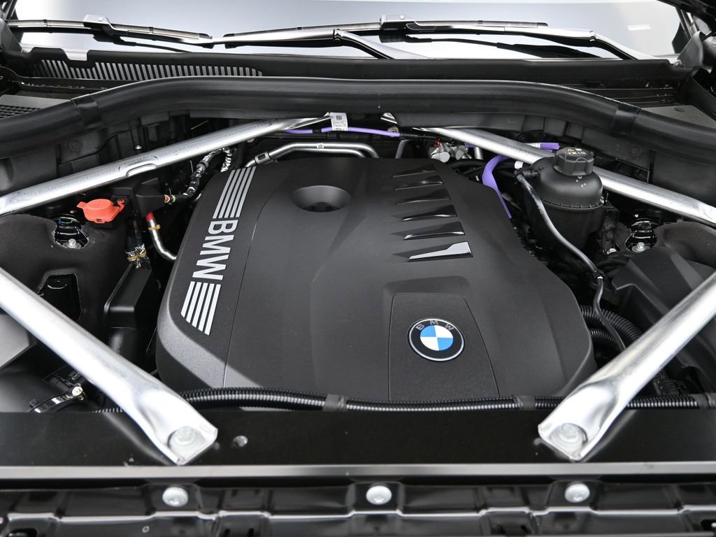 New 2026 BMW X7 xDrive40i w/ M Sport Package AWD/4WD image 18