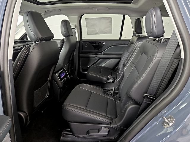New 2026 Lincoln Aviator 2WD image 10