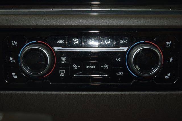 Used 2023 Chevrolet Silverado 1500 LTZ w/ LTZ Premium Package image 33