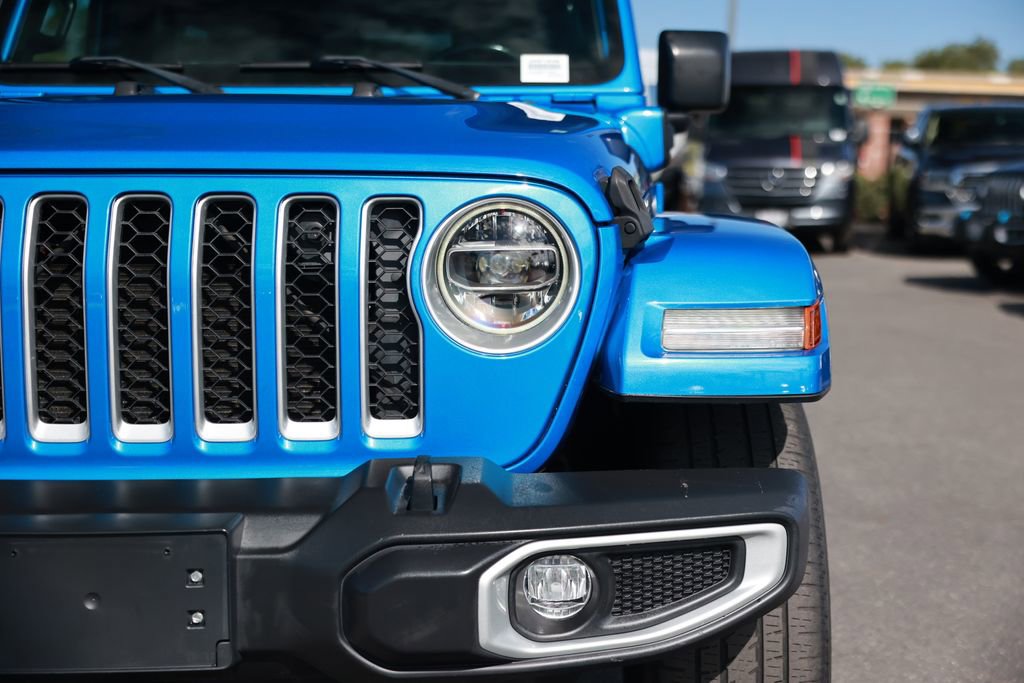 Used 2021 Jeep Wrangler Unlimited Sahara w/ Cold Weather Group AWD/4WD image 5