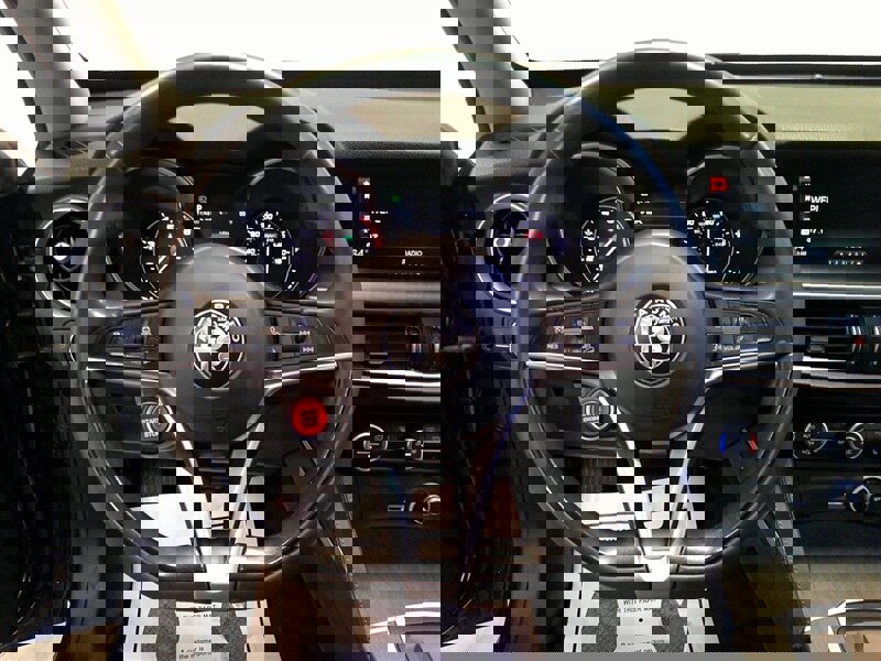 Used 2018 Alfa Romeo Stelvio Ti image 13