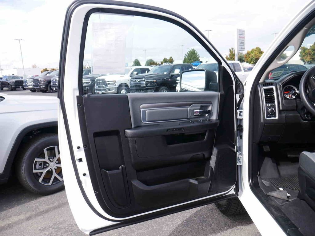 Certified 2021 RAM 1500 Classic SLT image 19