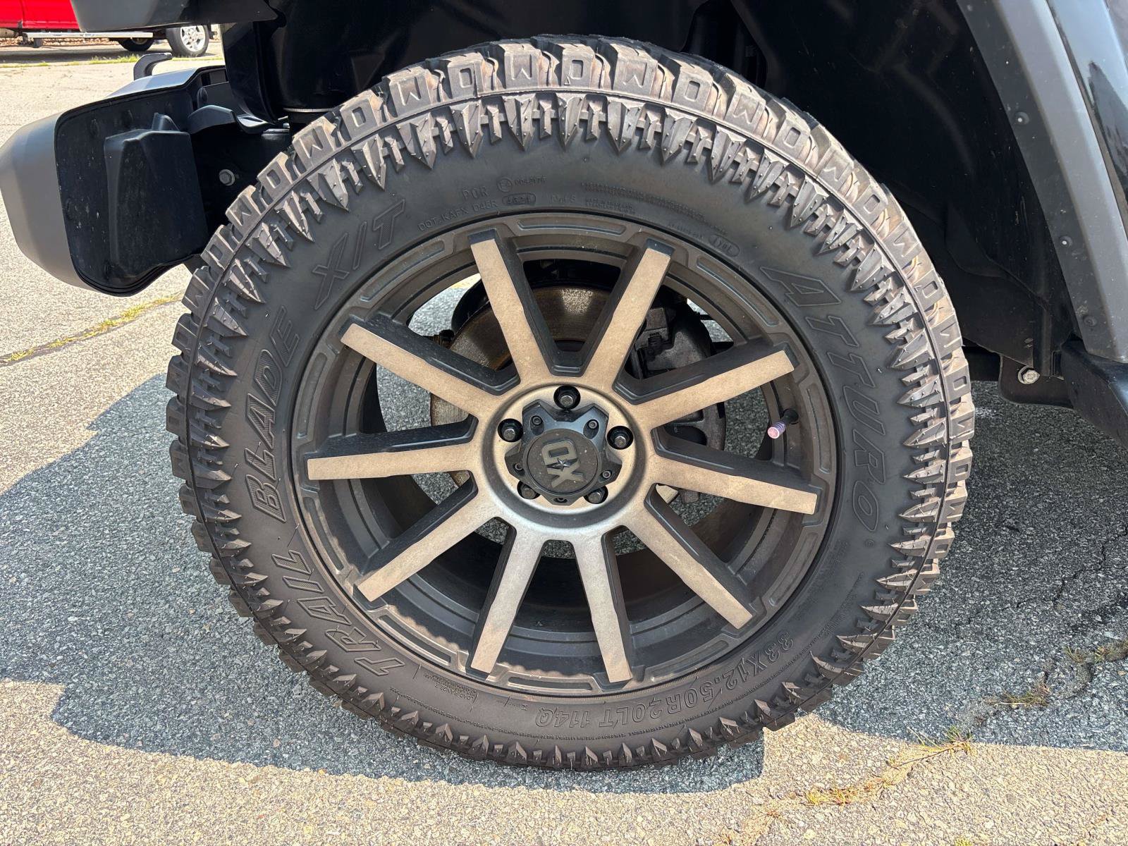 Certified 2018 Jeep Wrangler Unlimited Sahara w/ Dual Top Group AWD/4WD image 6