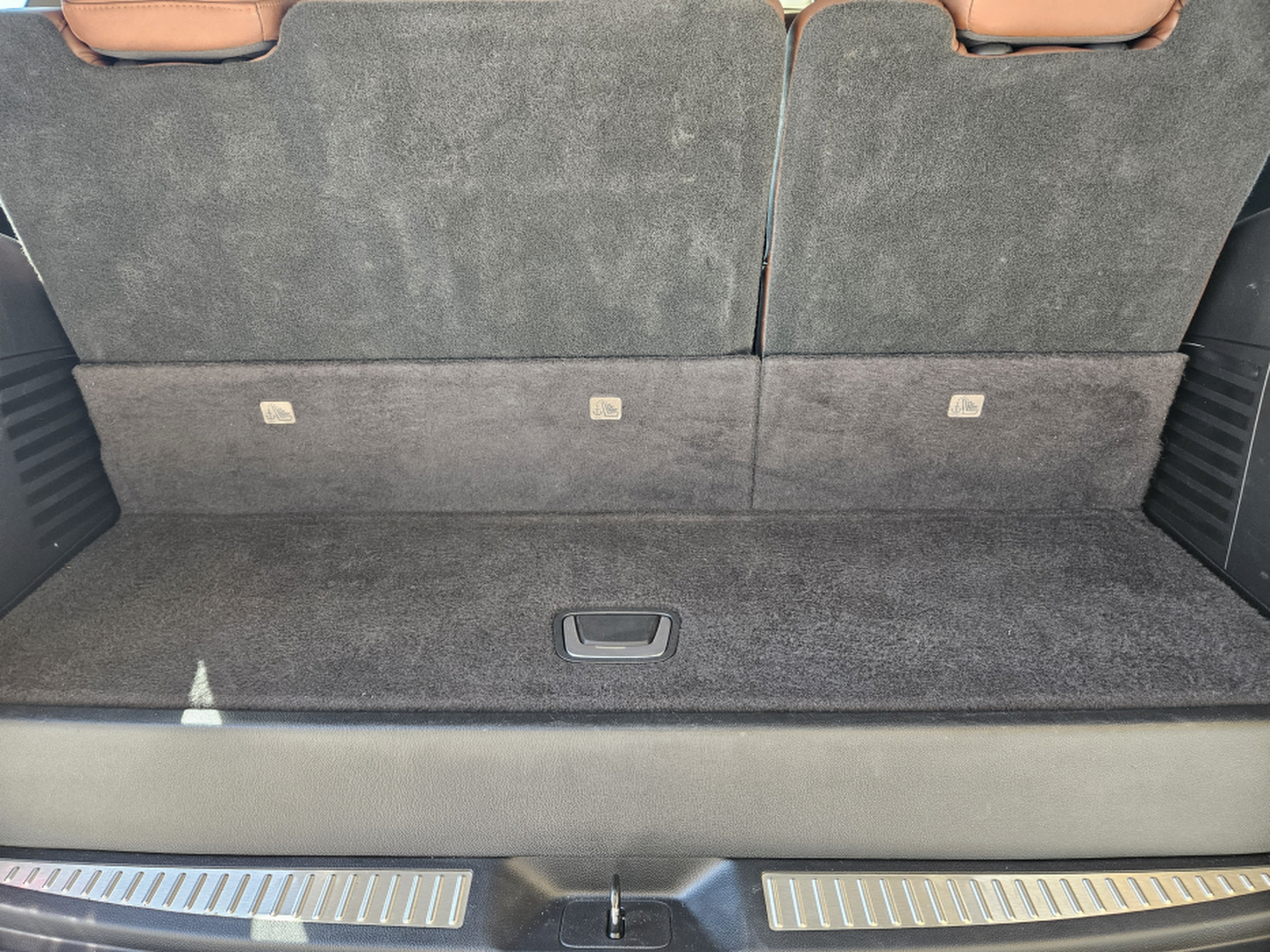 Used 2017 Cadillac Escalade Luxury RWD image 33