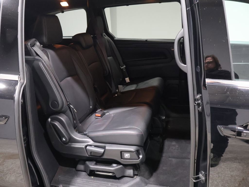 Used 2025 Honda Odyssey Sport-L image 19