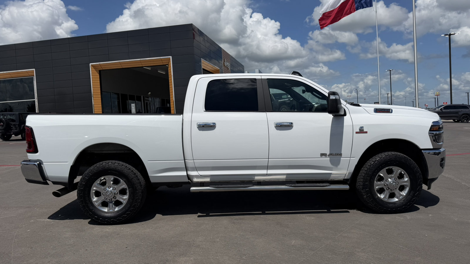 Used 2025 RAM 2500 Lone Star AWD/4WD image 4
