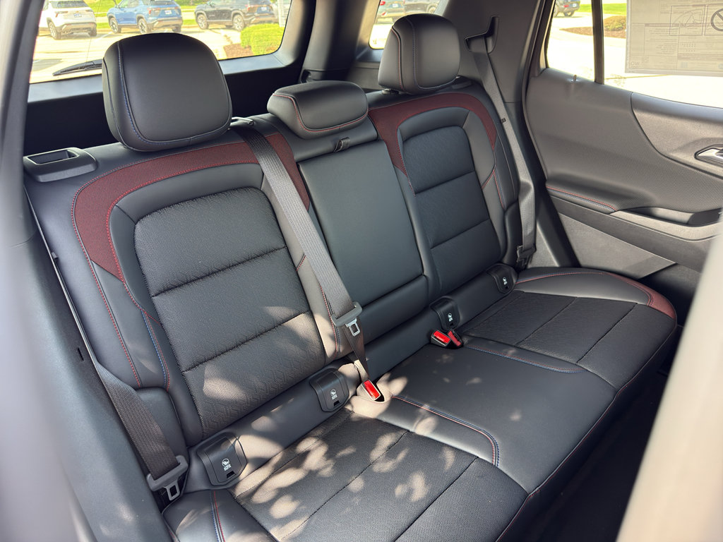 New 2026 Chevrolet Equinox RS w/ Convenience Package III AWD/4WD image 47