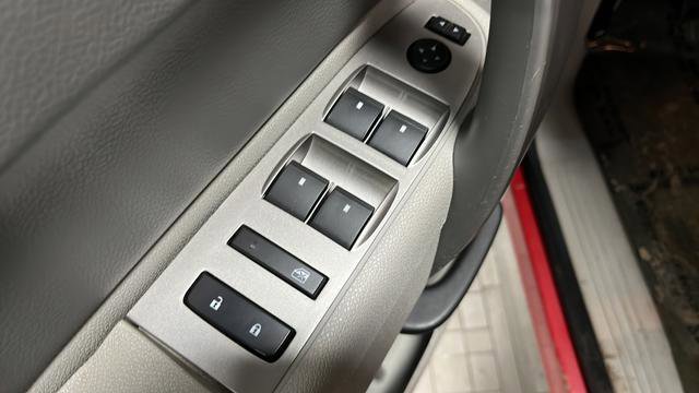 Used 2014 Chevrolet Silverado 2500 LT w/ Convenience Package image 20