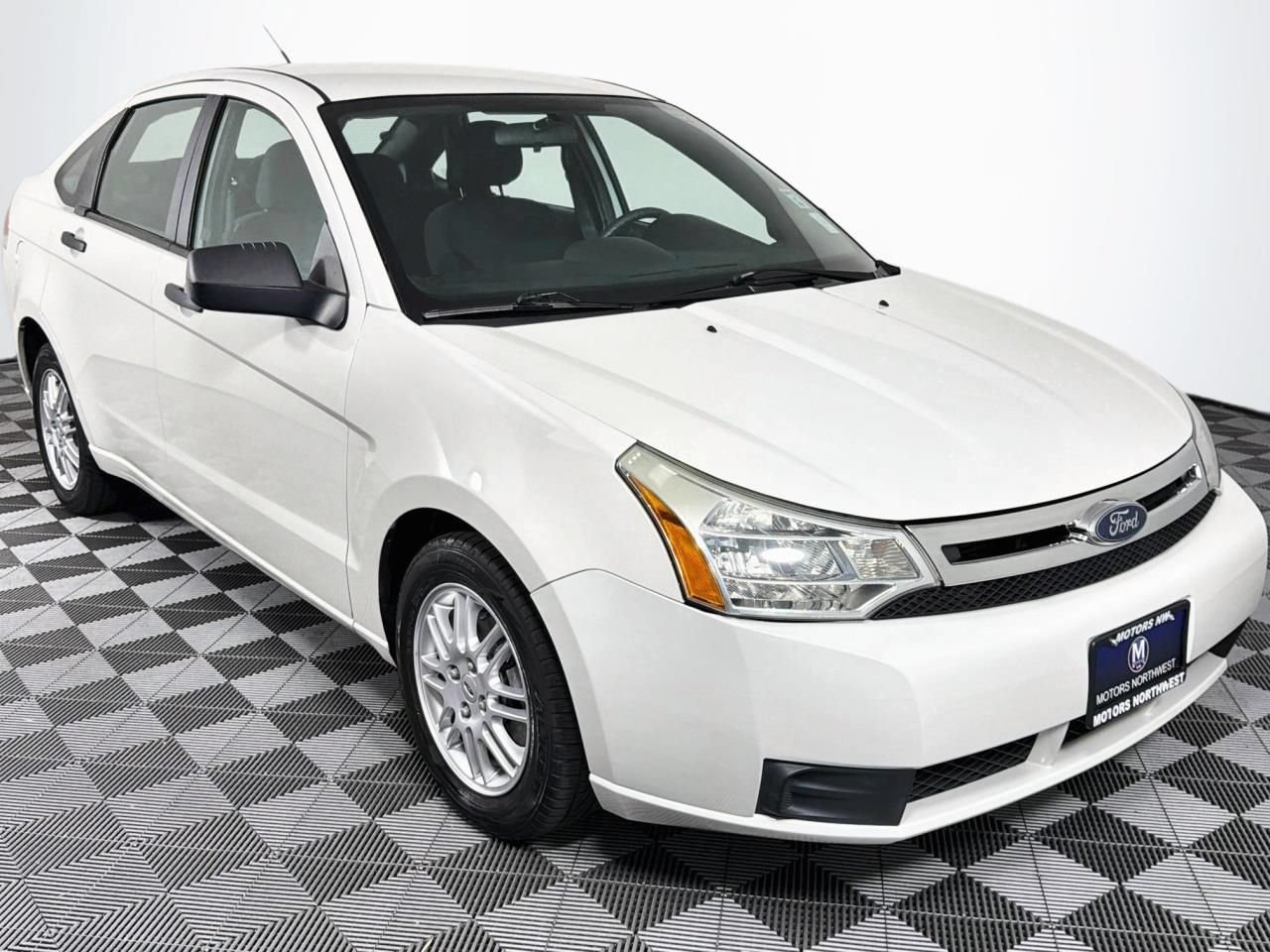 Used 2010 Ford Focus SE FWD image 27