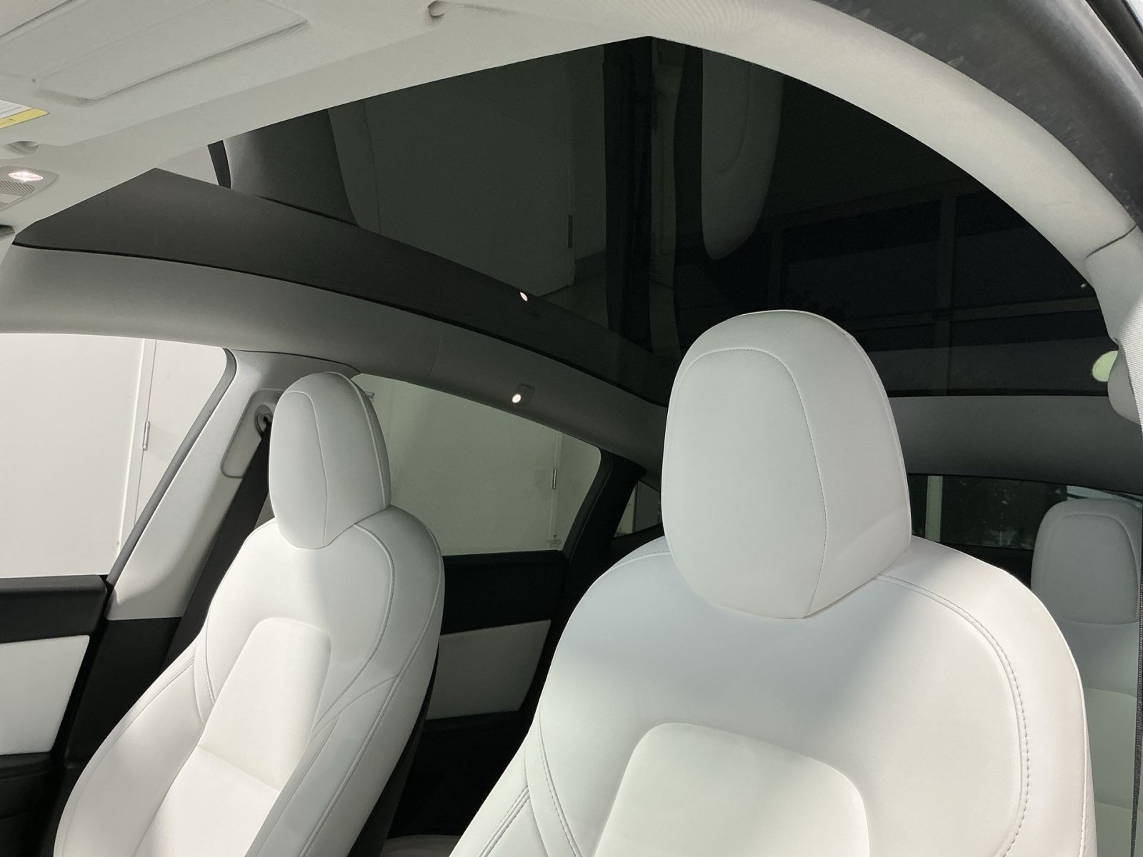 Used 2020 Tesla Model Y Long Range AWD/4WD image 24