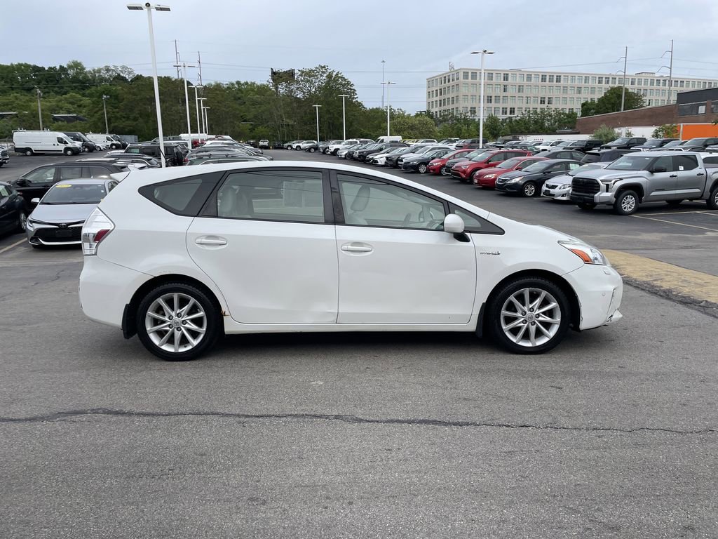Used 2012 Toyota Prius V Five FWD image 7