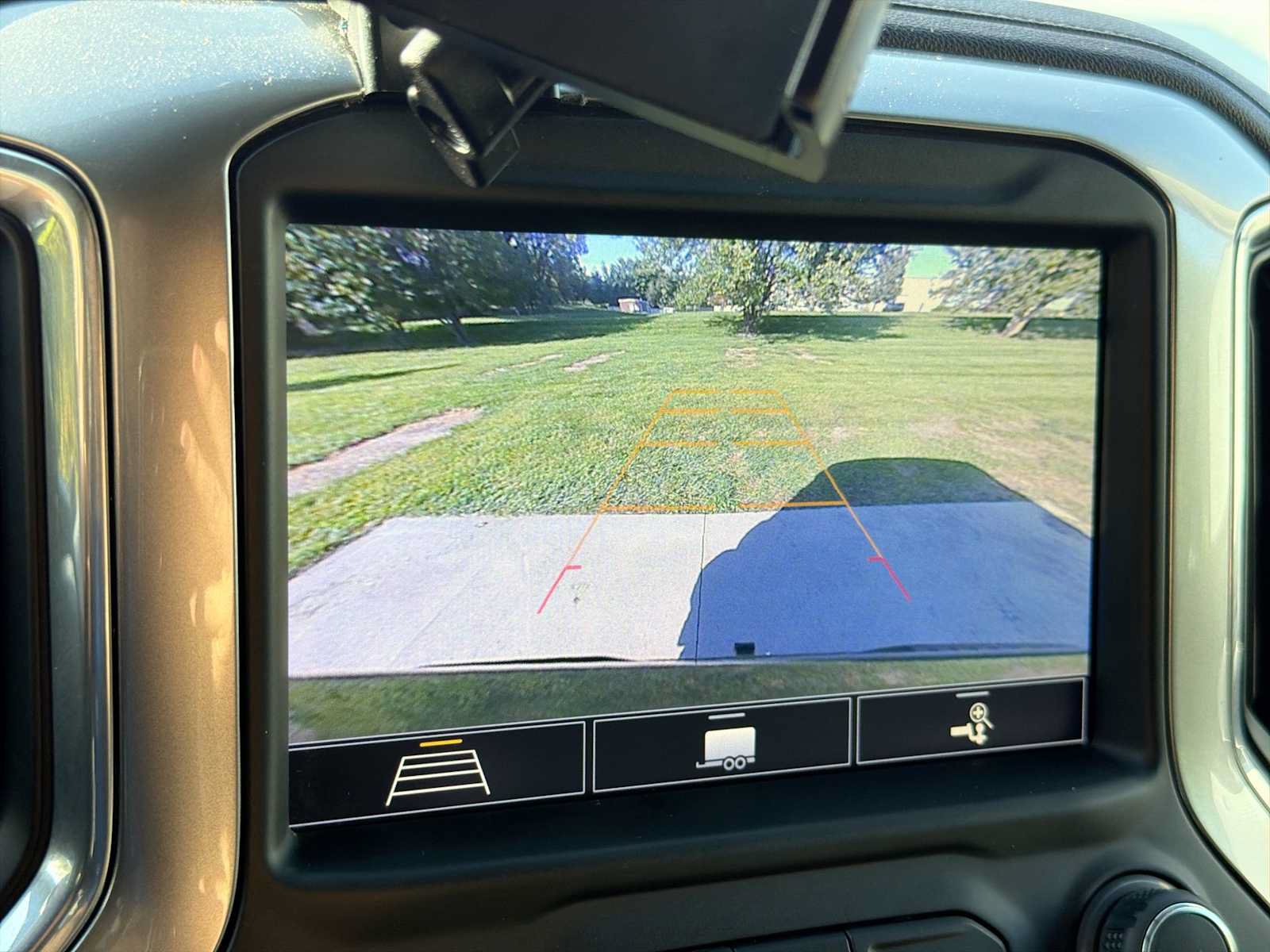 Used 2020 Chevrolet Silverado 1500 RST AWD/4WD image 23