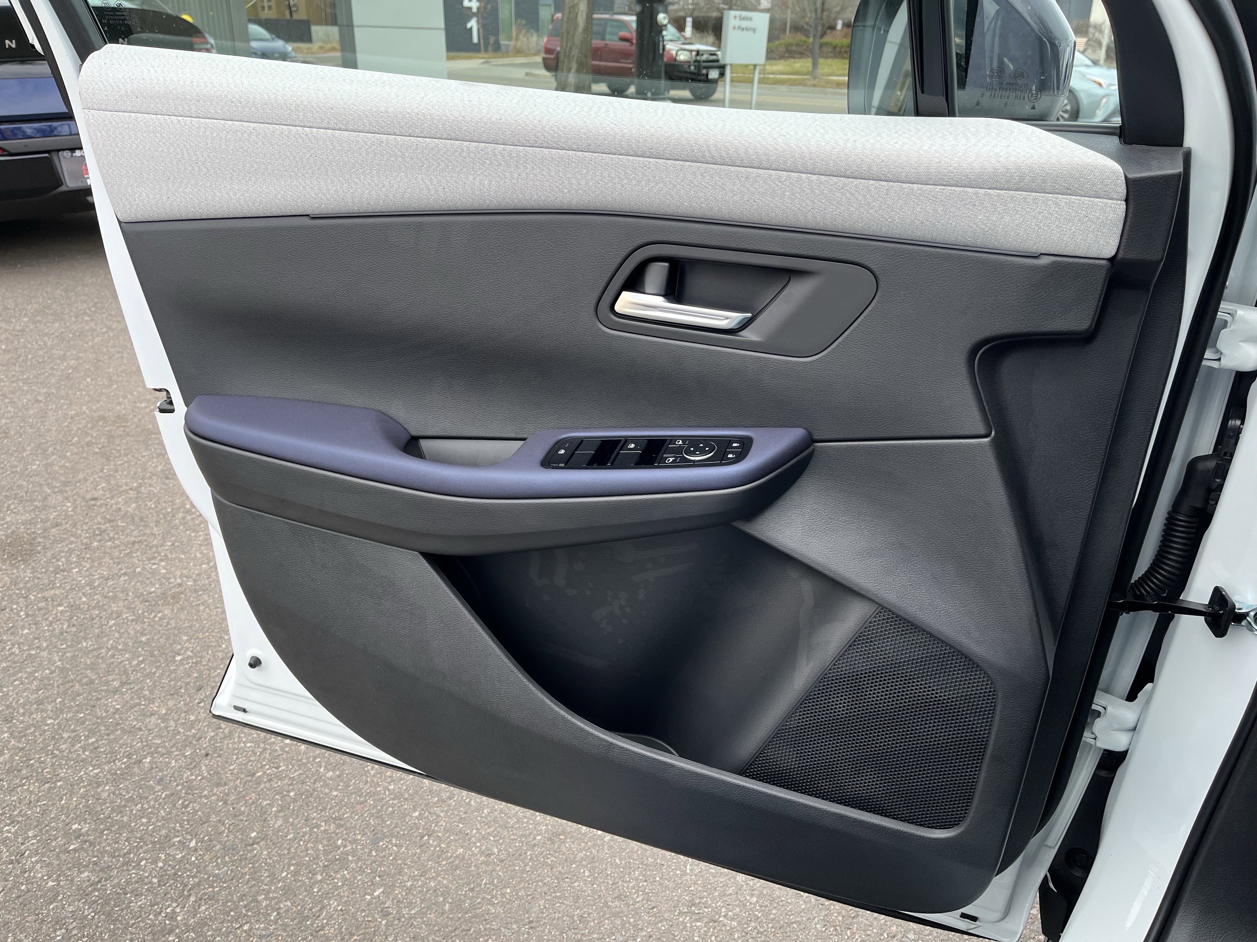 New 2026 Nissan Leaf SV+ w/ Floor Mat Package (SV+) image 12