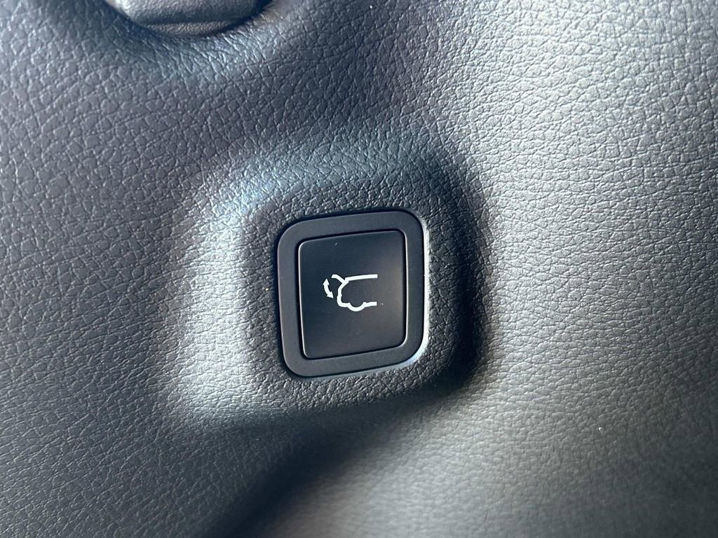 New 2026 Jeep Compass Limited image 5