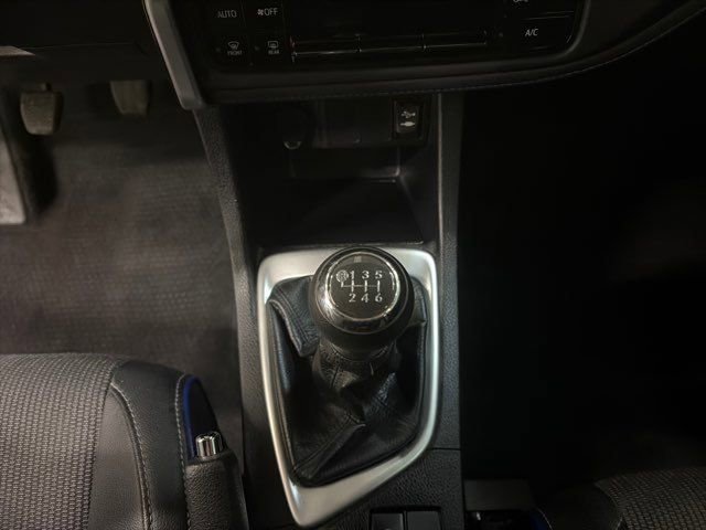 Used 2018 Toyota Corolla SE image 17