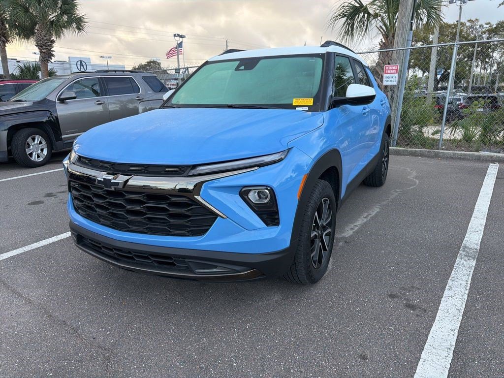 Used 2024 Chevrolet TrailBlazer ACTIV w/ Driver Confidence Package image 3