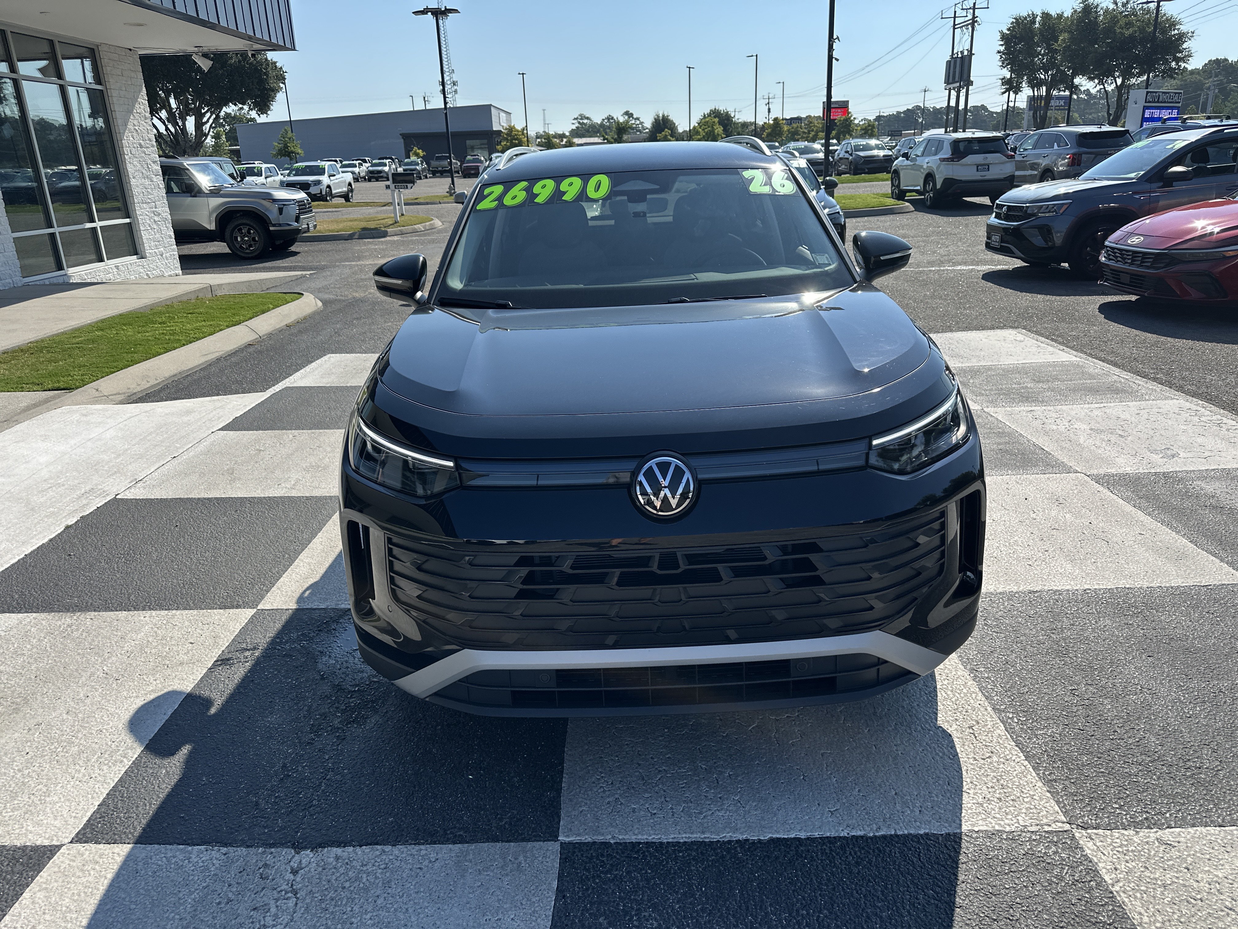 Used 2026 Volkswagen Tiguan S FWD image 2