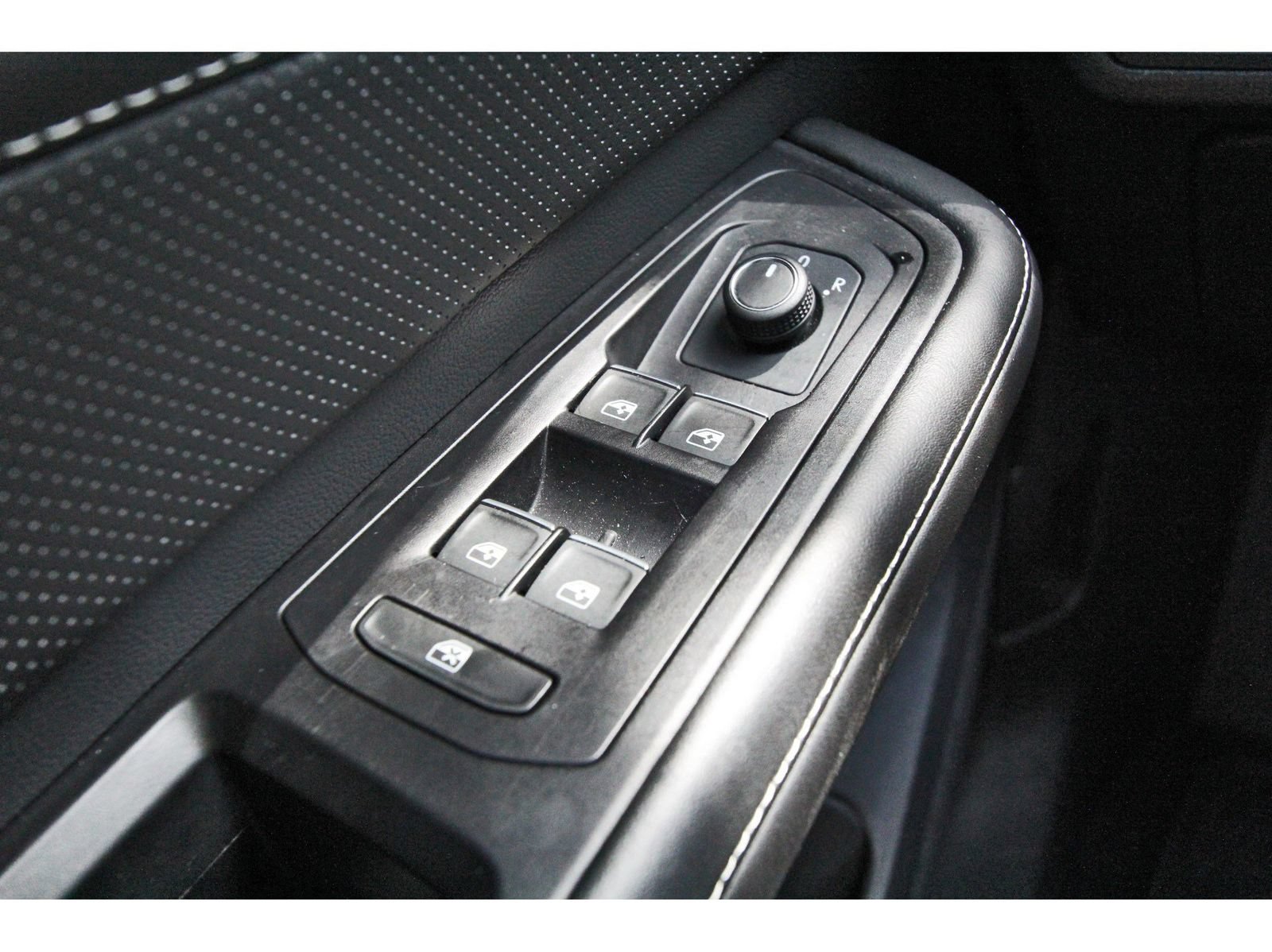 Used 2024 Volkswagen Atlas SE FWD image 20