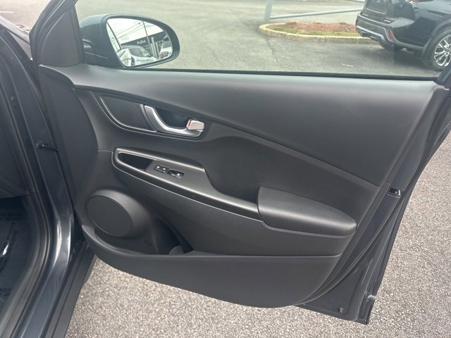 Used 2023 Hyundai Kona SEL w/ Convenience Package image 18