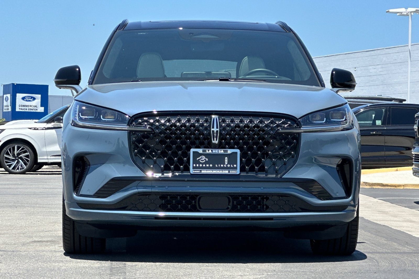 New 2026 Lincoln Aviator Black Label w/ Black Label Special Edition AWD/4WD image 8