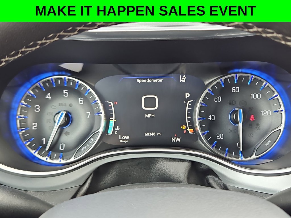Used 2025 Chrysler Pacifica Limited FWD image 25